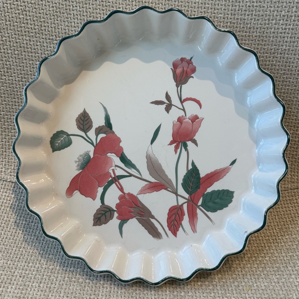 Mikasa Ultra Ceram Bake Serve 9inch Quiche Pie Tart Dish Silk Flowers